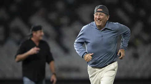 John Textor dono da SAF do Botafogo após partida contra o Palmeiras no estádio Engenhão pelo campeonato Copa Libertadores 2024. Foto: Jorge Rodrigues/AGIF
