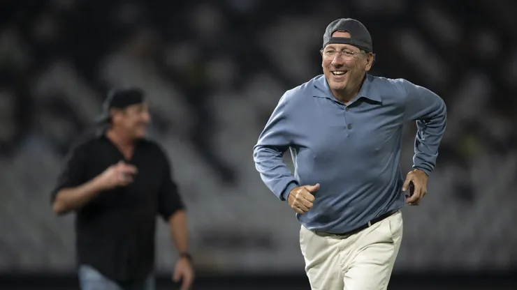 John Textor dono da SAF do Botafogo após partida contra o Palmeiras no estádio Engenhão pelo campeonato Copa Libertadores 2024. Foto: Jorge Rodrigues/AGIF