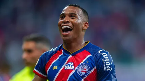 Jean Lucas jogador do Bahia comemora seu gol com jogadores do seu time durante partida contra o Fortaleza no estádio Arena Fonte Nova pelo campeonato Brasileiro A 2024. Foto: Jhony Pinho/AGIF