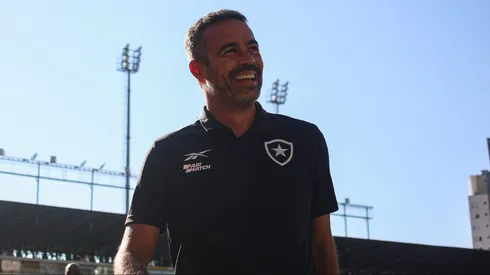 Artur Jorge conta com retorno no Botafogo.