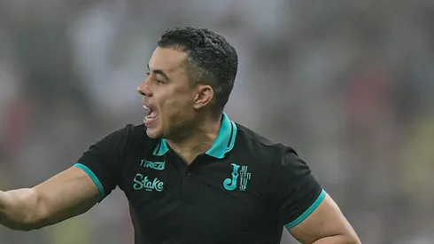 Jair Ventura é polêmico antes de encarar o Corinthians.