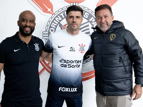 Héctor Hernández é anunciado e explica acerto com o Corinthians