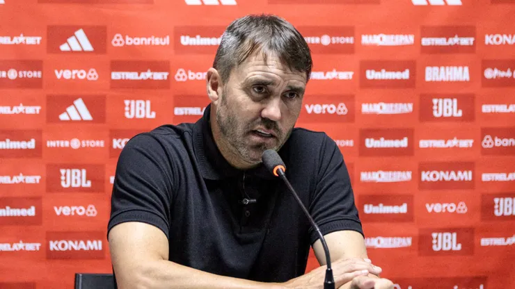 Coudet entra na mira de clube brasileiro após deixar o Internacional (Foto: Robson Mafra/AGIF)
