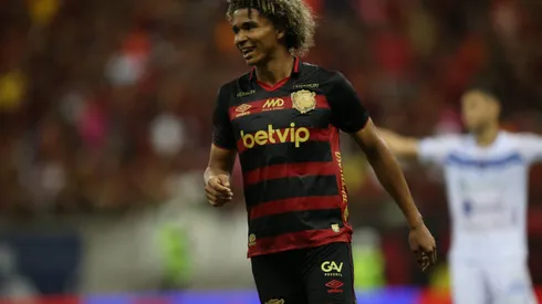 Pedro Lima, cria do Sport. Foto: Marlon Costa/AGIF