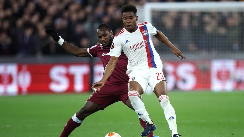 Thiago Mendes tem futuro definido (Photo by Eddie Keogh/Getty Images)