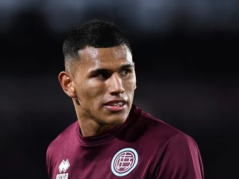 Inter toma decisão 'inusitada' sobre contratação de Aguirre