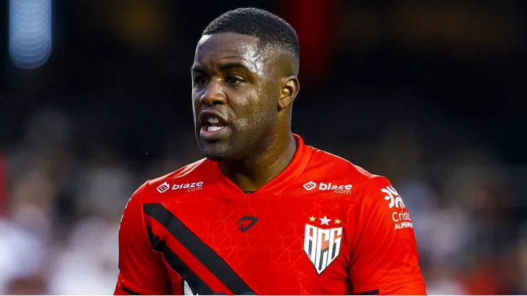 Campbell fala o que pensa no Atlético-GO.