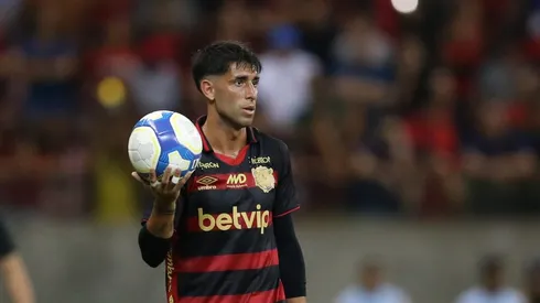 Di Plácido vira assunto no Sport.