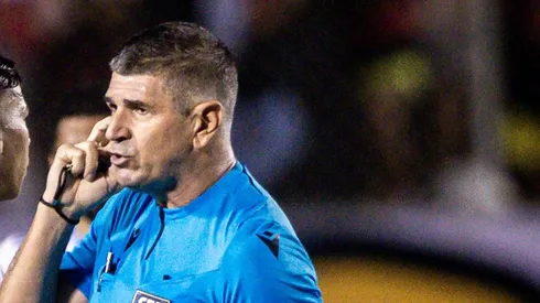 Marcelo de Lima Henrique apitou Vitória x Cruzeiro.