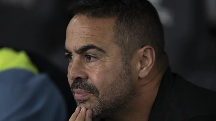 Artur Jorge técnico do Botafogo durante partida contra o Cruzeiro no estadio Engenhao pelo campeonato Brasileiro A 2024. Foto: Jorge Rodrigues/AGIF