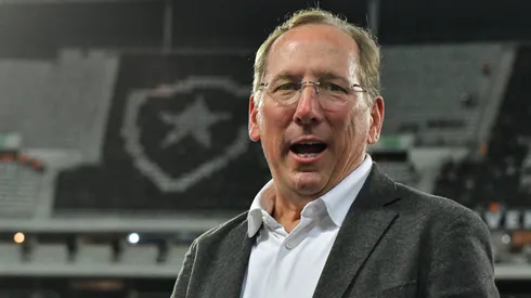 John Textor presidente da SAF do Botafogo durante partida contra o Atletico-GO no estadio Engenhao pelo campeonato Brasileiro A 2024.