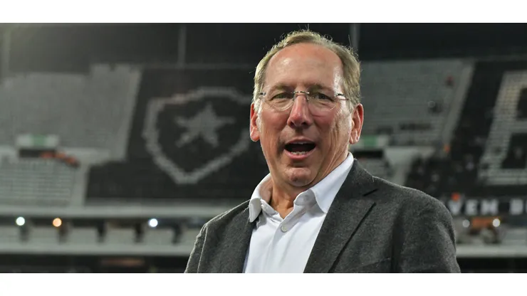 John Textor presidente da SAF do Botafogo durante partida contra o Atletico-GO no estadio Engenhao pelo campeonato Brasileiro A 2024.