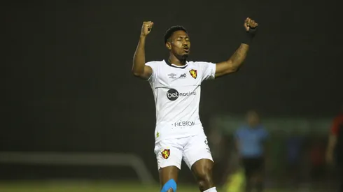 Pablo Dyego vem sendo pouco utilizado no Sport – Foto: Marlon Costa/AGIF