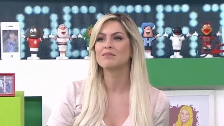 Renata Fan usou as redes sociais para criticar - Foto: Reprodução/Twitter