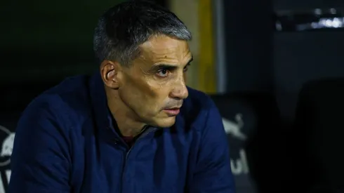Vojvoda, técnico do Fortaleza, durante partida contra o RB Bragantino no estádio Nabi Abi Chedid, pelo Campeonato Brasileiro.