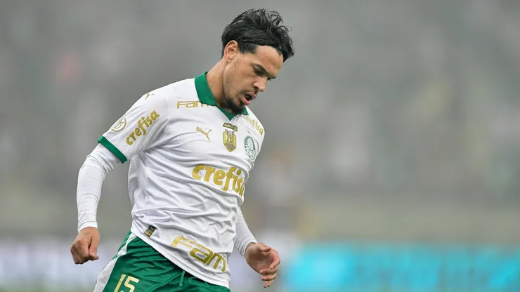 Gustavo Gómez jogador do Palmeiras durante partida contra o Fluminense no estádio Maracanã pelo campeonato Brasileiro A 2024. Foto: Thiago Ribeiro/AGIF
