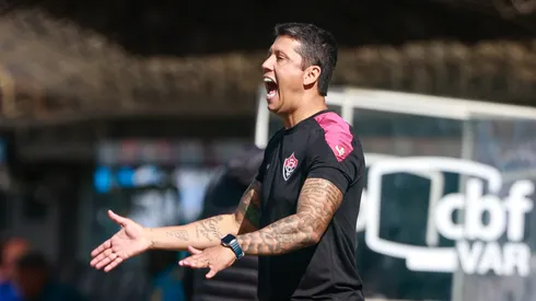 Thiago Carpini tem problemas para montar a equipe – Foto: Luiz Erbes/AGIF