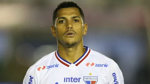 Pedro Rocha vai ser jogador do Criciúma – Foto: Marlon Costa/AGIF