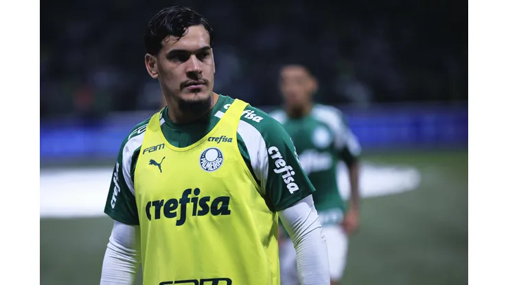 Gustavo Gómez durante confronto contra o Novorizontino no Campeonato Paulista de 2024.
