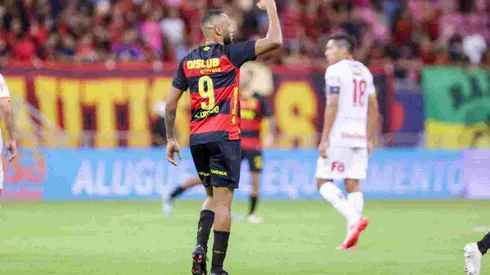 Sport tem ampla vantagem no confronto contra o Vila Nova
