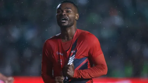 Nilão durante confronto contra o Juventude no Campeonato Brasileiro de 2024.