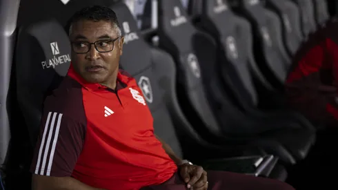Roger Machado tecnico do Internacional durante partida contra o Botafogo pelo Brasileirão Série A 2024. Foto: Jorge Rodrigues/AGIF