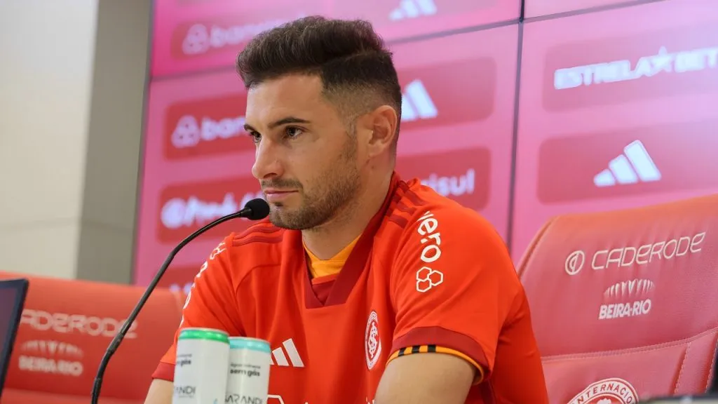 Lucas Alario durante coletiva no Internacional. Foto Ricardo Duarte/Internacional