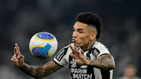 Igor Jesus jogador do Botafogo durante partida contra o Cruzeiro no estadio Engenhao pelo campeonato Brasileiro A 2024.