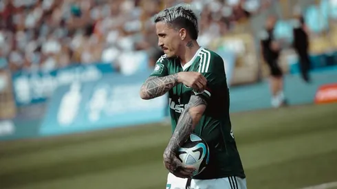 Josué Pesqueira chega para disputar a titularidade no Coxa – foto: 𝙈𝙖𝙩𝙚𝙪𝙨𝙯 𝙆𝙊𝙎𝙏𝙍𝙕𝙀𝙒𝘼