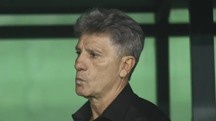 Renato Portaluppi técnico do Grêmio durante partida contra o Corinthians no estadio Couto Pereira pelo campeonato Copa Do Brasil 2024. Foto: Gabriel Machado/AGIF