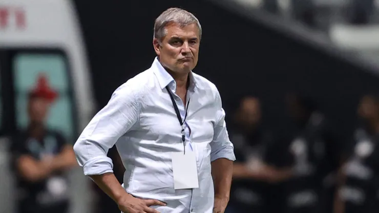Diego Aguirre, técnico do Peñarol, durante partida contra o Atletico-MG na Arena MRV pela Copa Libertadores.