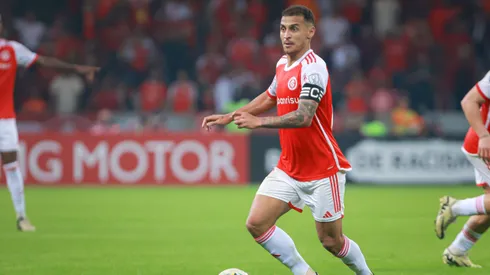 Alan Patrick jogador do Internacional durante partida contra o Rosario Central no estadio Beira-Rio pelo campeonato Copa Sul-Americana 2024. Foto: Maxi Franzoi/AGIF