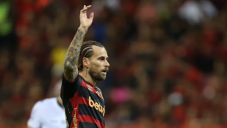 Lucas Lima durante a partida entre Sport e PontePreta na Arena de Pernambuco pelo campeonato brasileiro da Serie B 2024.