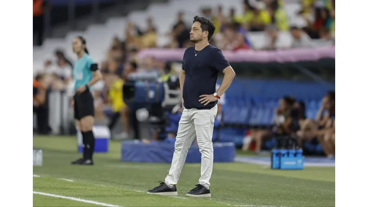 Arthur Elias, técnico da Seleção Brasileira Feminina durante partida dos Jogos Olímpicos de Paris