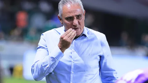 Tite durante confronto contra o Palmeiras na Copa do Brasil de 2024. Foto: Ettore Chiereguini/AGIF