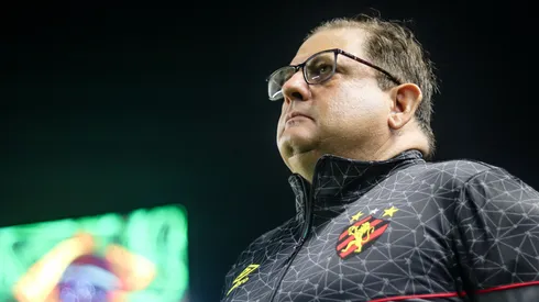 Guto Ferreira não conta mais com o jogador em 2024 – Foto: Reinaldo Campos/AGIF