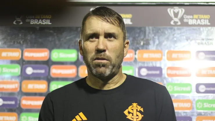 Eduardo Coudet pode ser anunciado em novo clube.