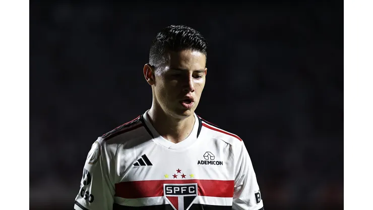 James durante confronto contra o Grêmio no Campeonato Brasileiro de 2023.