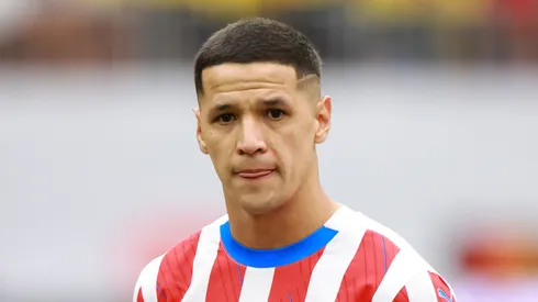 Alex Arce, do Paraguai, se alinha antes da partida do Grupo D da CONMEBOL Copa América 2024 entre Colômbia e Paraguai, no NRG Stadium em 24 de junho de 2024 em Houston, Texas. (Foto de Heitor Vivas/Getty Images)