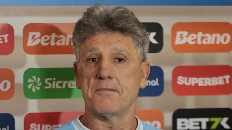 Renato Portaluppi toma decisão no Grêmio.