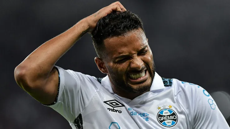 Reinaldo jogador do Gremio durante partida contra o Flamengo no estadio Maracana pelo campeonato Brasileiro A 2024.