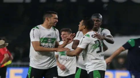 O Coritiba precisa começar bem o returno se quiser sonhar com acesso
