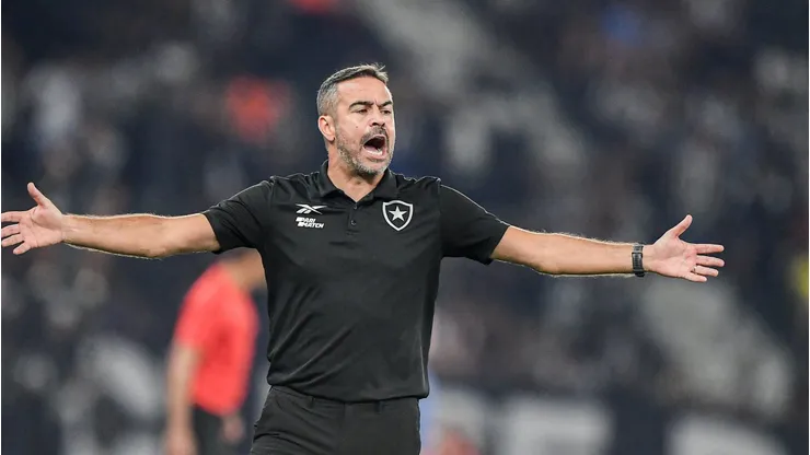 Artur Jorge, treinador do Botafogo.