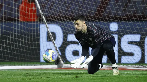 Rafael jogador do São Paulo durante aquecimento antes da partida contra o Goiás no estádio Morumbi pelo campeonato Copa Do Brasil 2024. Foto: Marco Miatelo/AGIF