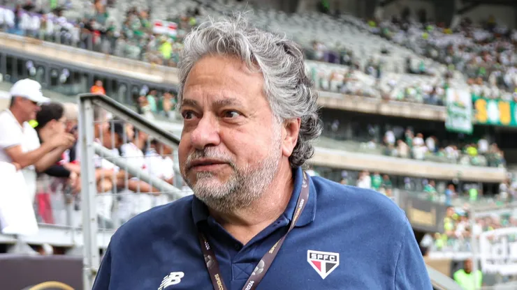 Casares recebe sondagens por joia no São Paulo.