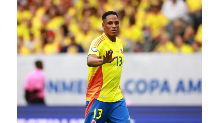 Yerry Mina durante confronto contra o Paraguai na Copa América de 2024.