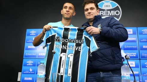Foto: Rodrigo Fatturi / Grêmio FBPA – Miguel Monsalve durante coletiva de apresentação.