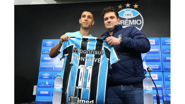Foto: Rodrigo Fatturi / Grêmio FBPA - Miguel Monsalve durante coletiva de apresentação.