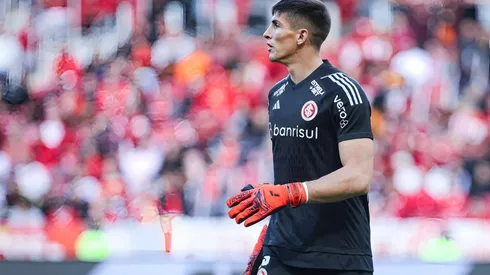 Sergio Rochet jogador do Internacional durante partida contra o Cuiabá no estádio Beira-Rio pelo campeonato Brasileiro A 2023. Uruguaio deve ficar no clube