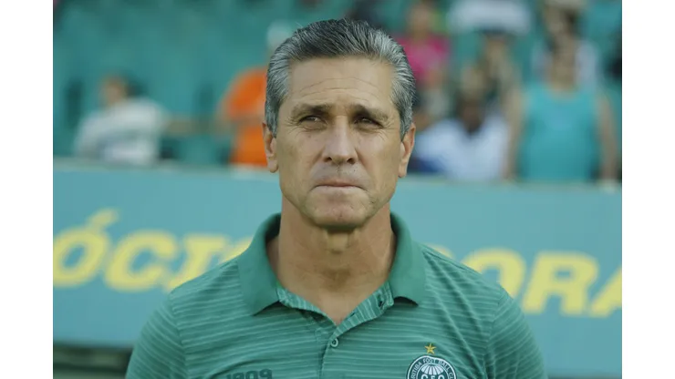 Jorginho durante confronto contra o Oeste na Série B de 2024.